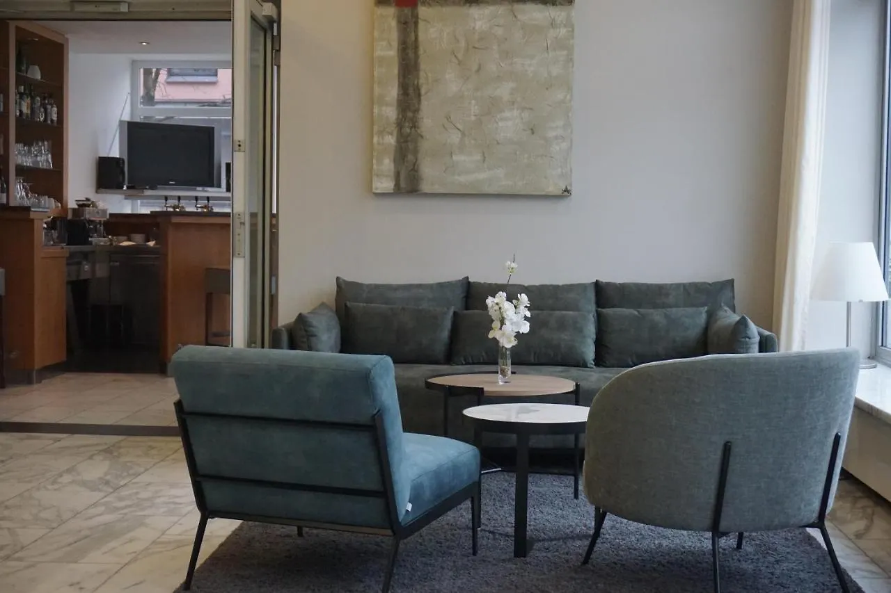 Hotel Senator Muenchen 3*, Munich