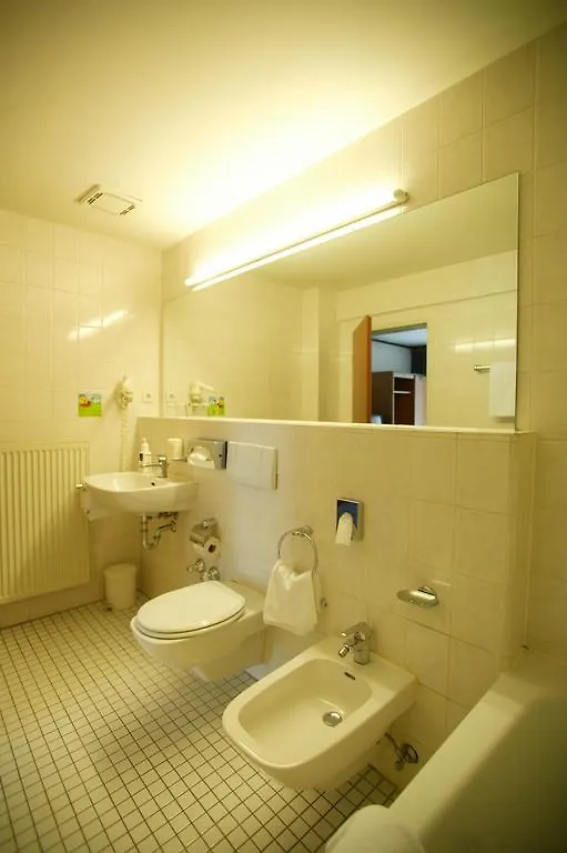 Hotel Senator Muenchen 3*, Munich Germany